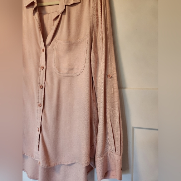 Jak & Rae Pink Blouse sz M Shirt Button Up Work Long Sleeve Dress Top - Picture 2 of 8